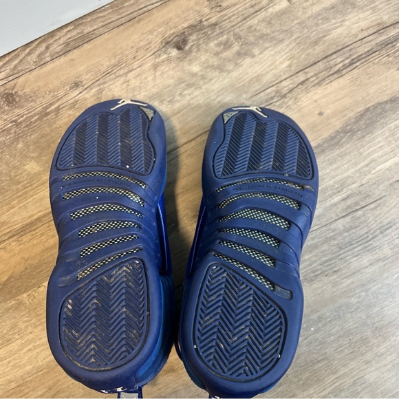 Jordan 12 Retro
Deep Royal Blue - Picture 7 of 7